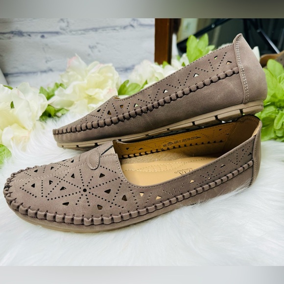 Patrizia Slip On - Picture 7 of 10